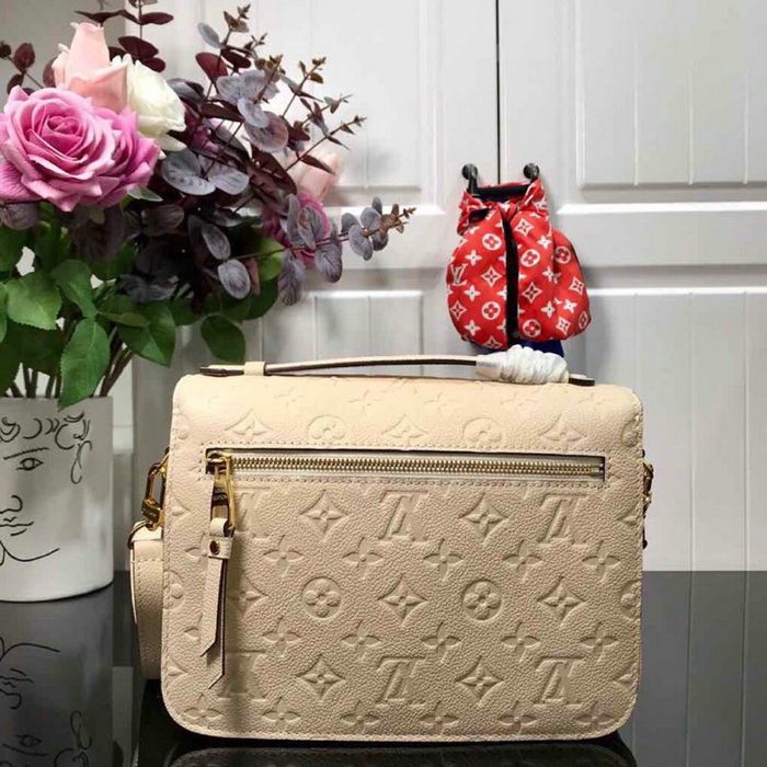 Louis Vuitton Monogram Empreinte Pochette Metis Creme M44738