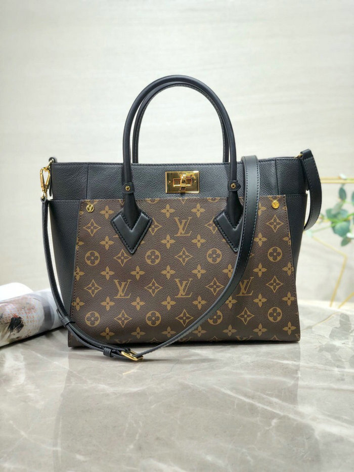 Louis Vuitton Monogram Canvas On My Side M53823