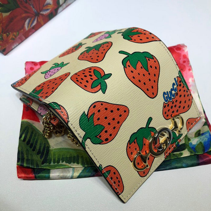 Gucci Zumi Strawberry Print Card Case Wallet 570660