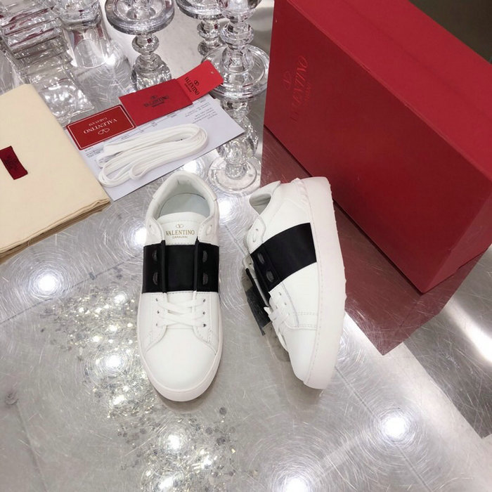 Valentino Garavani Leather Sneakers White VS19065