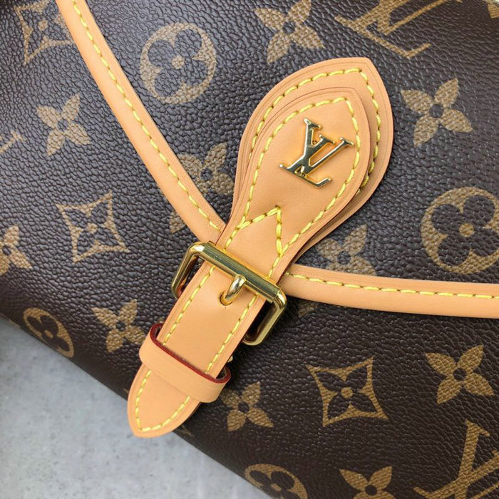 Louis Vuitton Monogram Canvas Shoulder Bag M51123