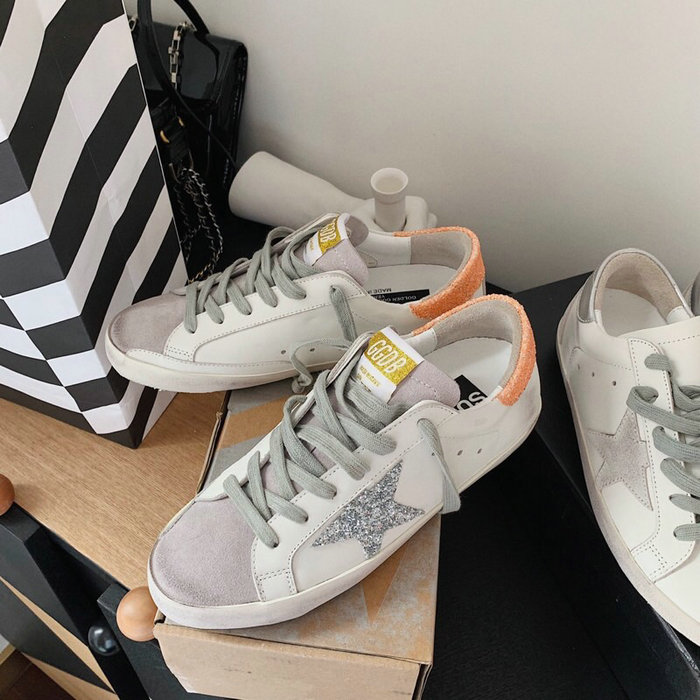 Golden Goose Calfskin Sneaker GG07704