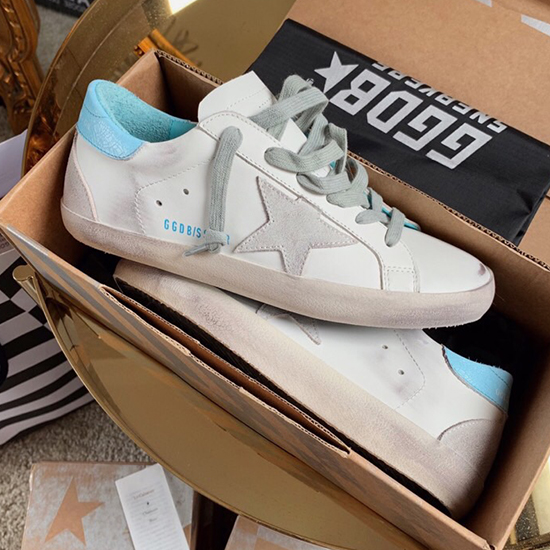 Golden Goose Calfskin Sneaker GG07705