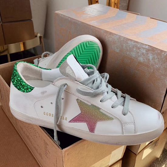 Golden Goose Calfskin Sneaker GG07709