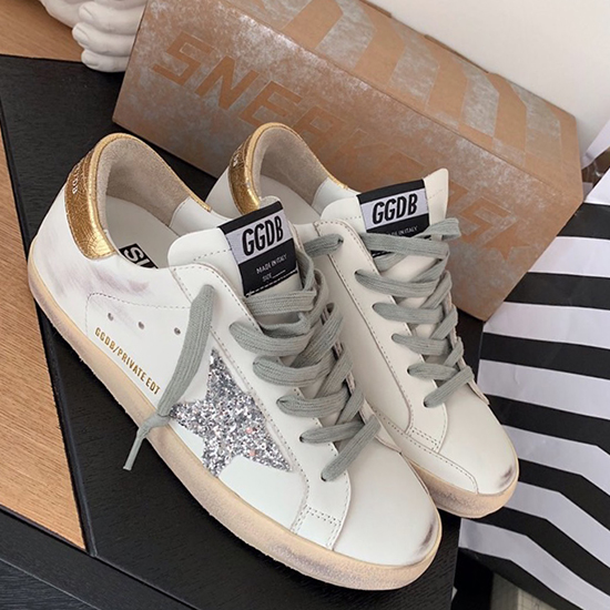 Golden Goose Calfskin Sneaker GG07712