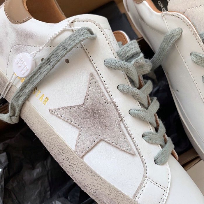 Golden Goose Calfskin Sneaker GG07714