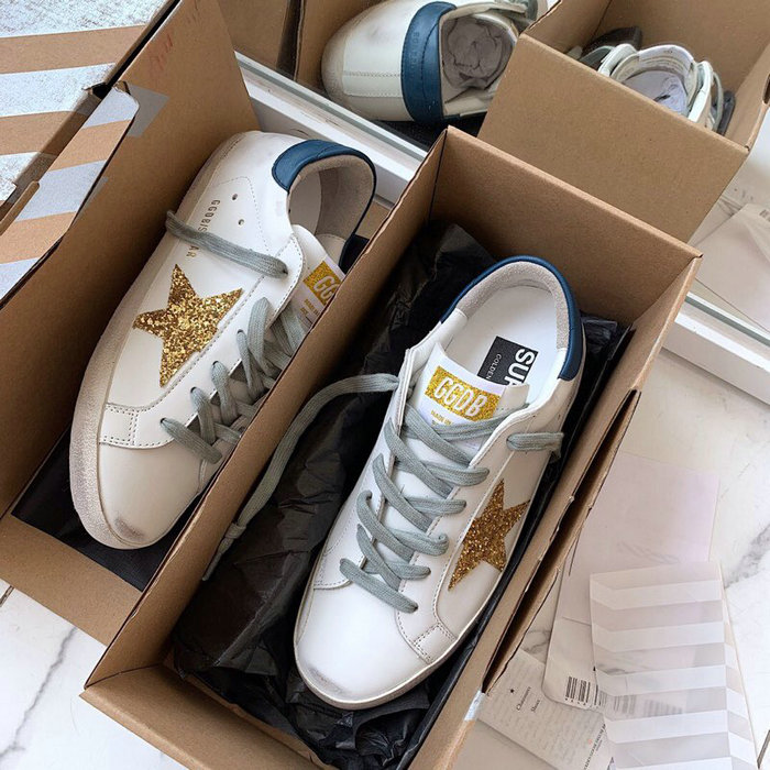 Golden Goose Calfskin Sneaker GG07717