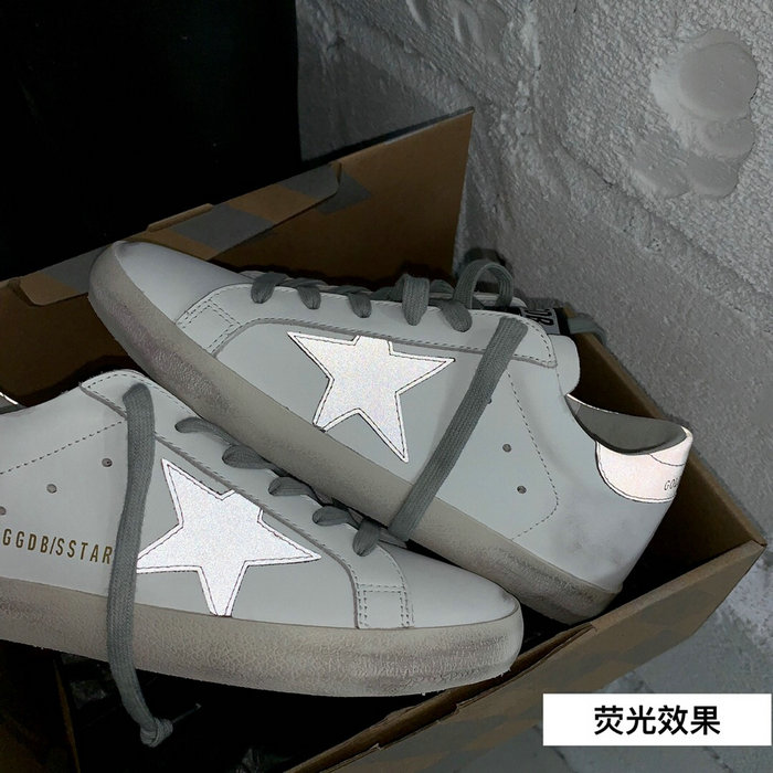 Golden Goose Calfskin Sneaker GG07718