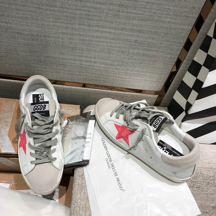 Golden Goose Calfskin Sneaker GG07721