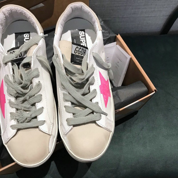 Golden Goose Calfskin Sneaker GG07721