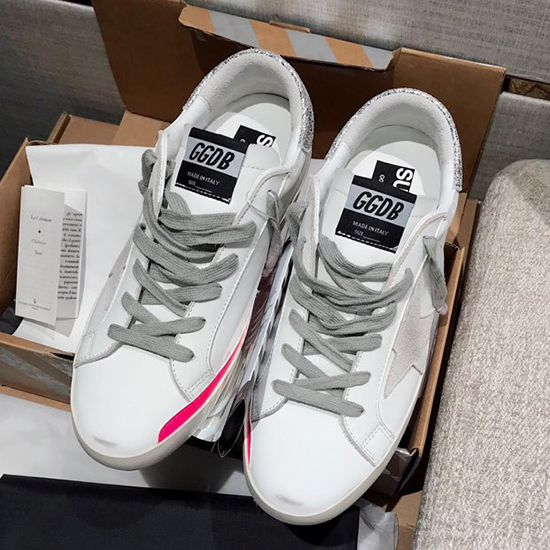 Golden Goose Calfskin Sneaker GG07722