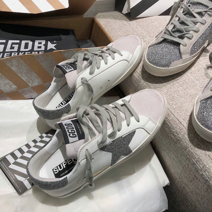 Golden Goose Calfskin Sneaker GG07725