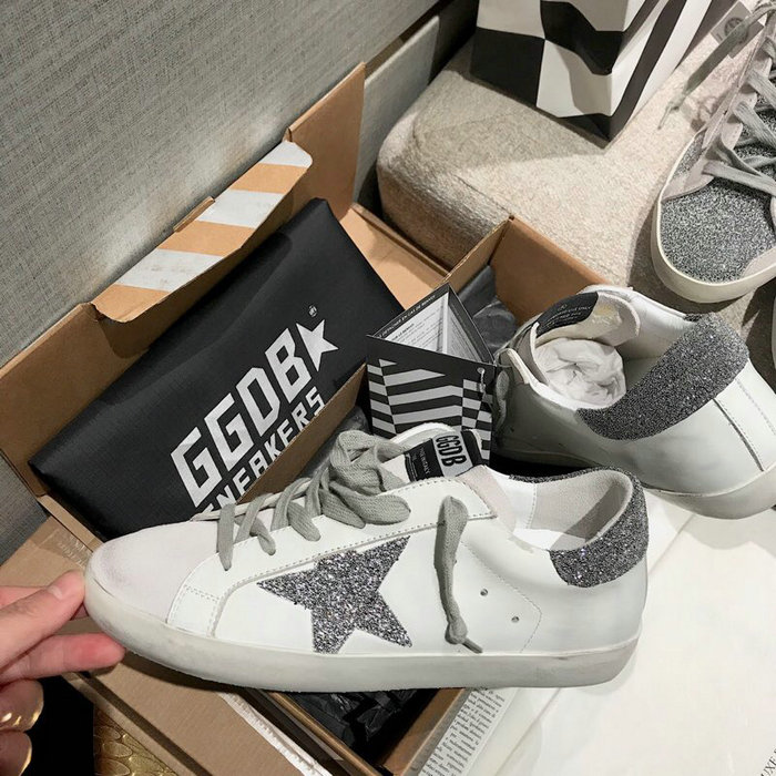 Golden Goose Calfskin Sneaker GG07725