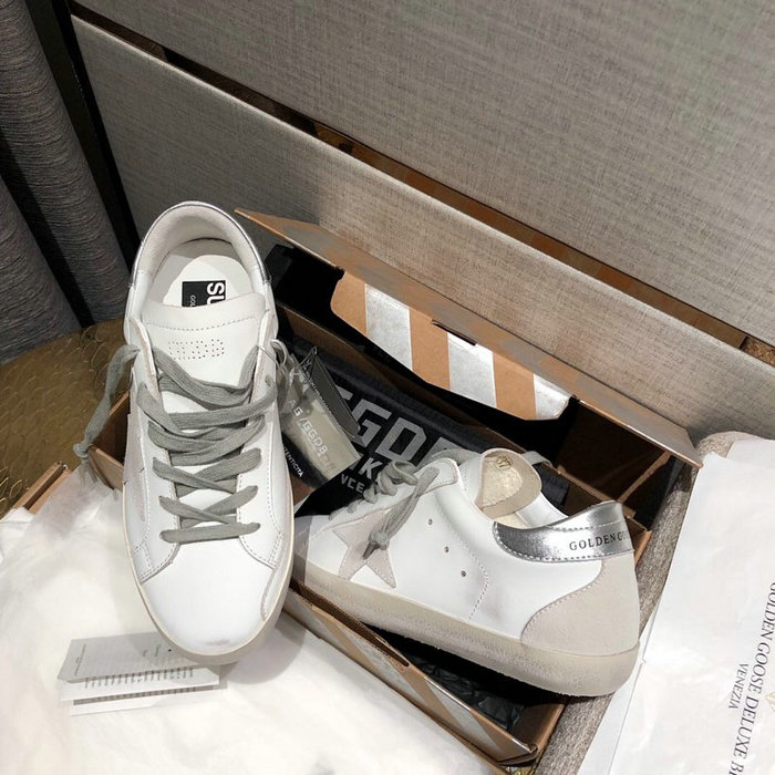 Golden Goose Calfskin Sneaker GG07726