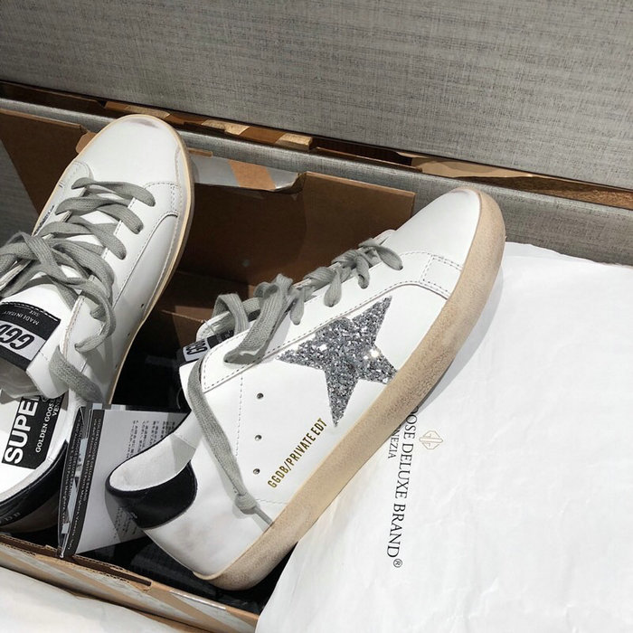 Golden Goose Calfskin Sneaker GG07730