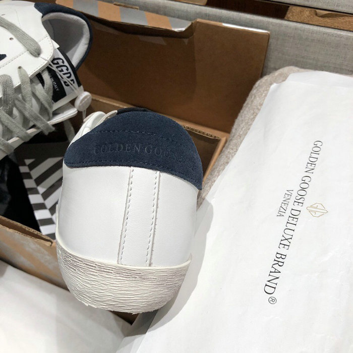 Golden Goose Calfskin Sneaker GG07731