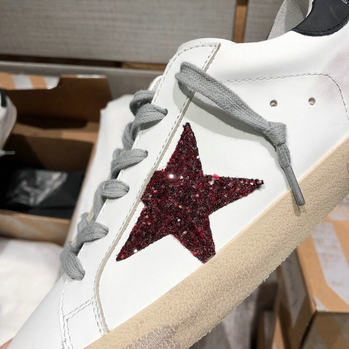 Golden Goose Calfskin Sneaker GG07732