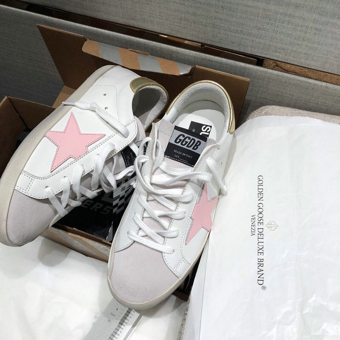 Golden Goose Calfskin Sneaker GG07733