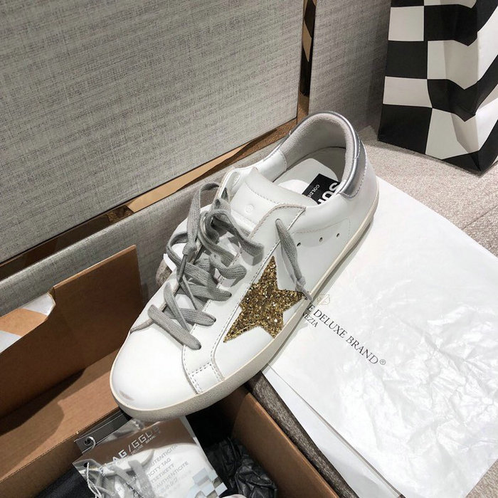 Golden Goose Calfskin Sneaker GG07734