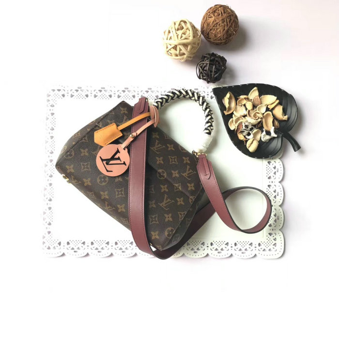 Louis Vuitton Monogram Canvas Cluny BB M43982