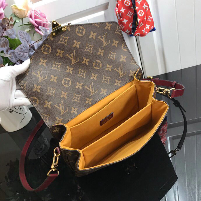 Louis Vuitton Pochette Metis Yellow M43984