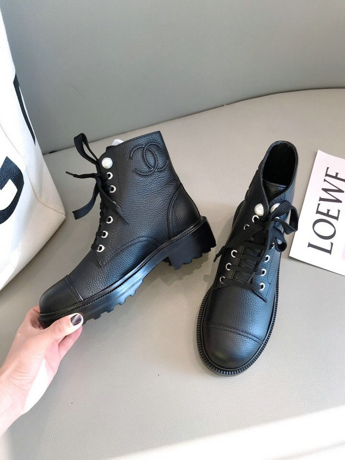 Chanel Grain Calfskin Boot Black CS09274