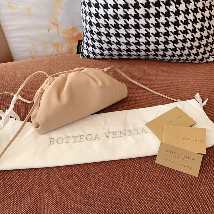 Bottega Veneta The Pouch In Beige Butter Calf 576227