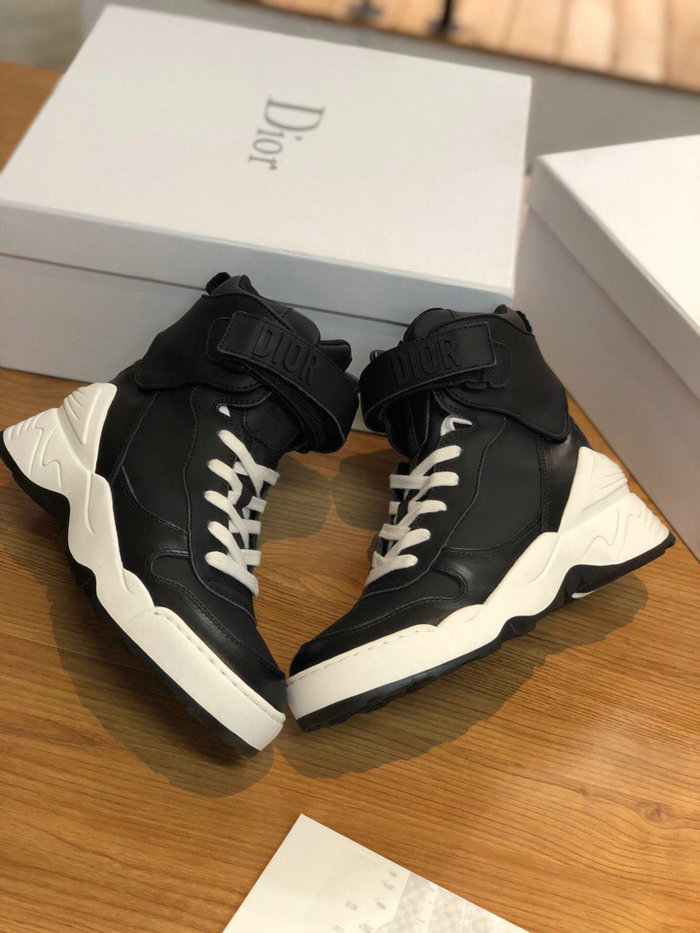 Dior Calfskin Sneaker Black D10051