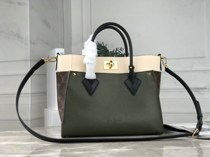 Louis Vuitton Monogram Canvas On My Side M53823