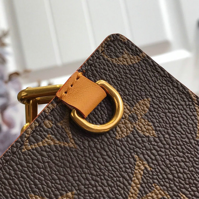 Louis Vuitton Clutch Bag M44388