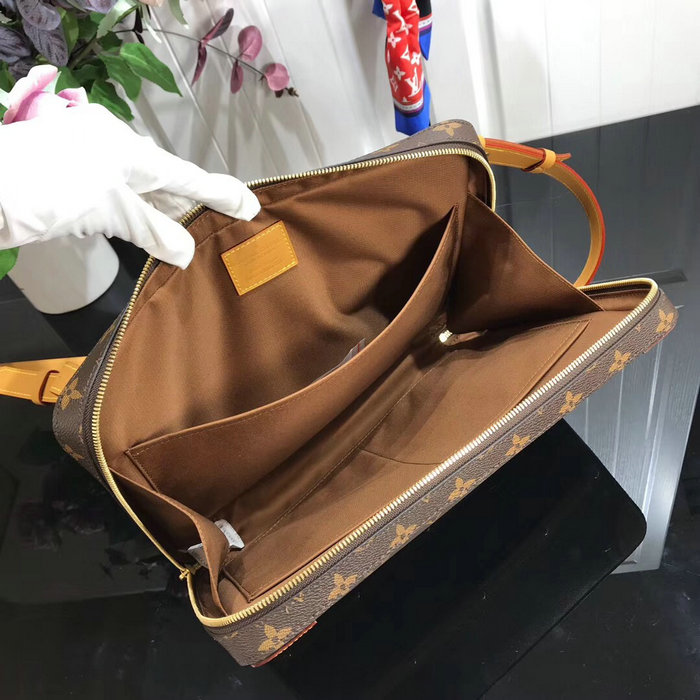 Louis Vuitton Soft Trunk Messenger MM M44754