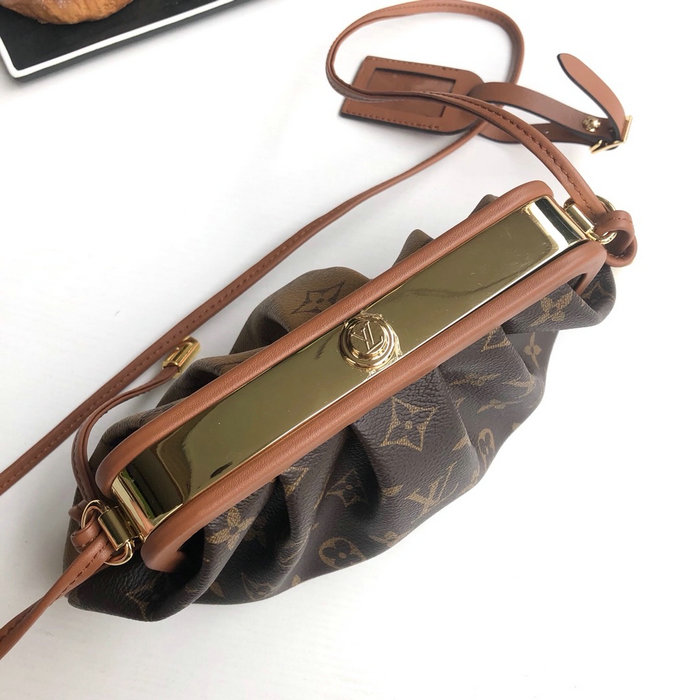 Louis Vuitton Shoulder Bag M66606