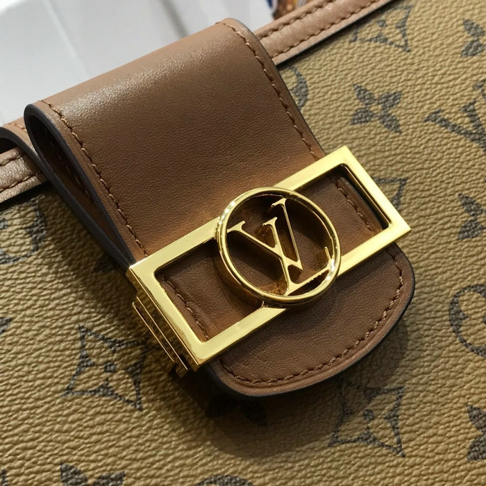 Louis Vuitton Monogram Canvas Cluth M44178