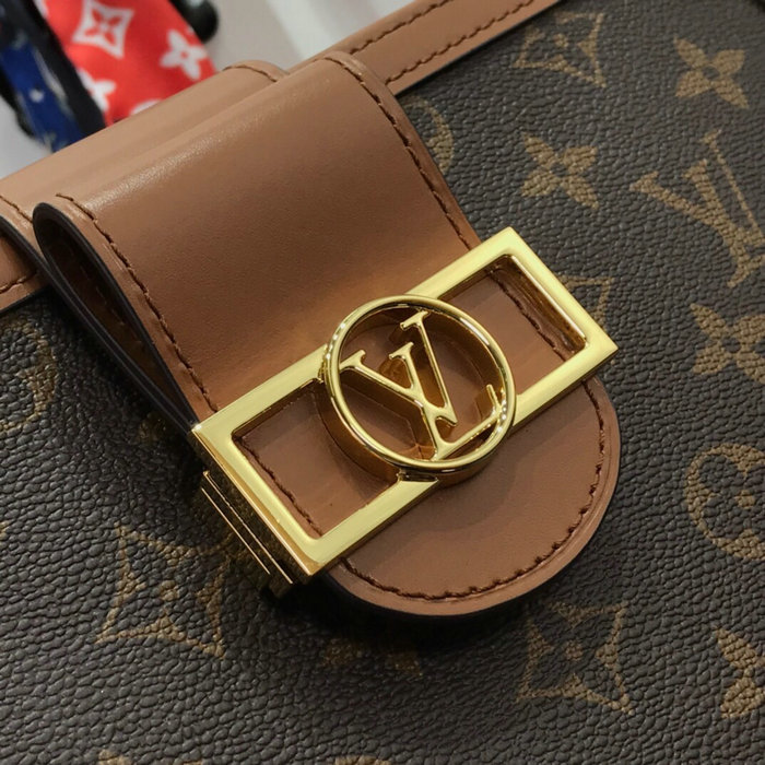 Louis Vuitton Monogram Canvas Cluth M44179