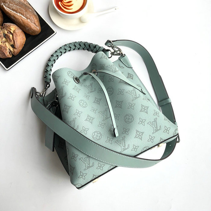 Louis Vuitton Mahina Leather Muria Vert Lagon M55906