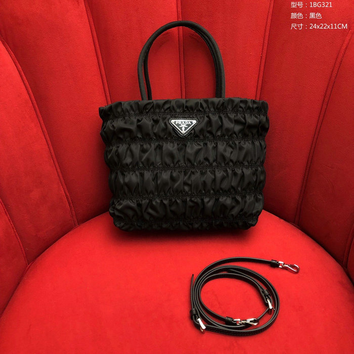 Prada Nylon tote Black 1BG321