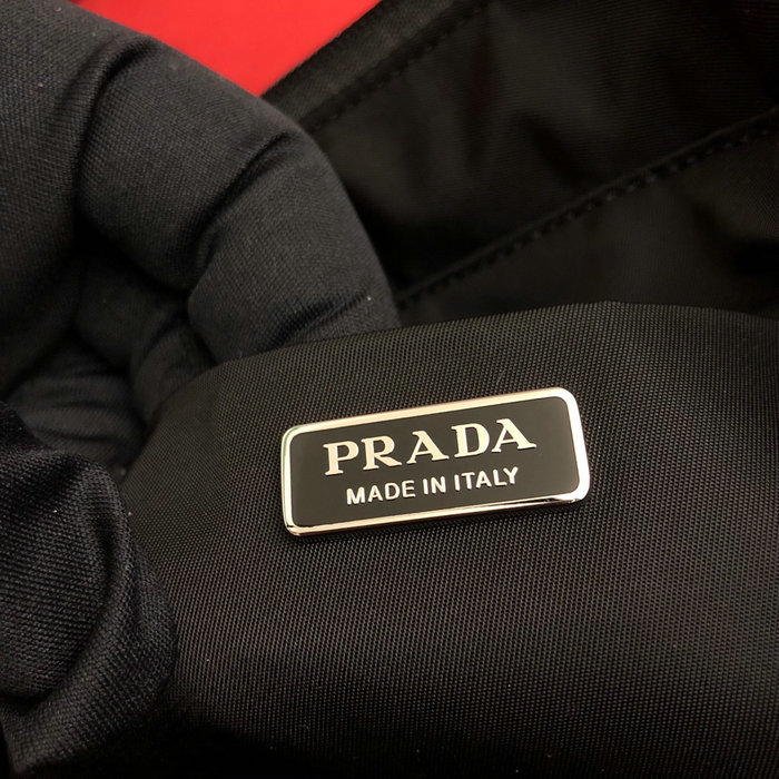 Prada Nylon tote Black 1BG321