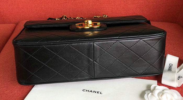 Chanel Lambskin Flap Bag Black A0881