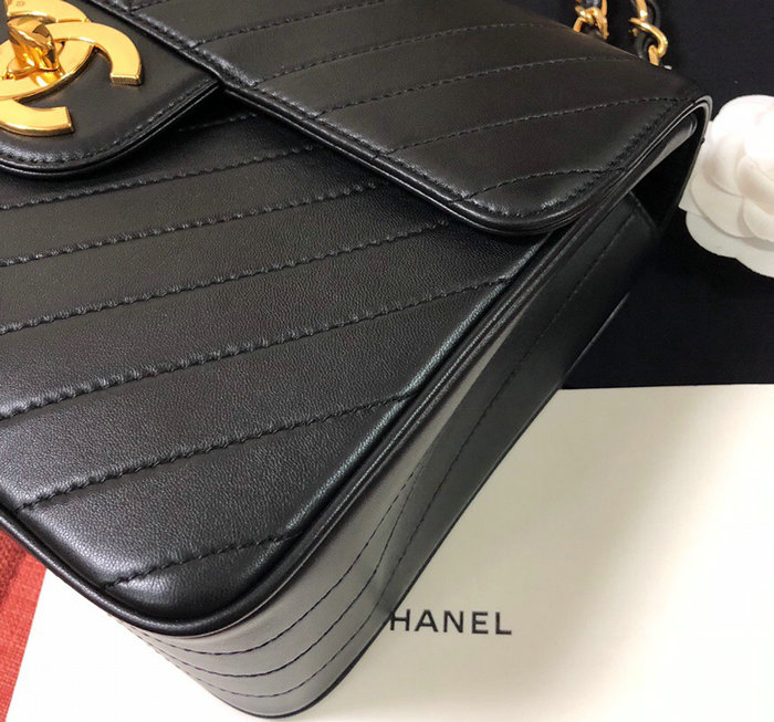 Chanel Lambskin Flap Bag Black A0882