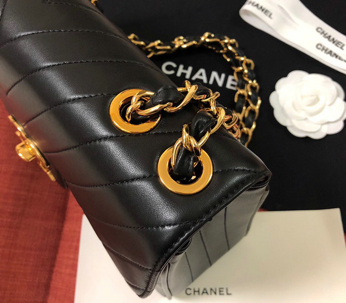 Chanel Lambskin Flap Bag Black A0882