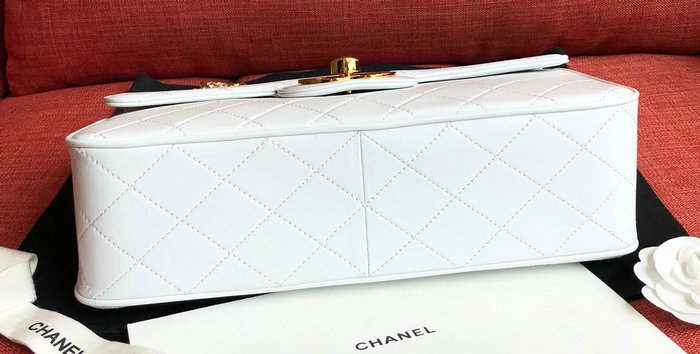 Chanel Lambskin Flap Bag White A0882