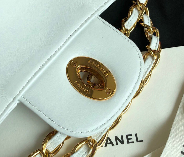 Chanel Lambskin Flap Bag White A0882