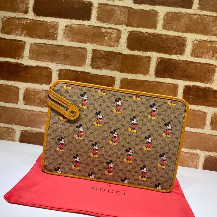 Disney x Gucci pouch 602552