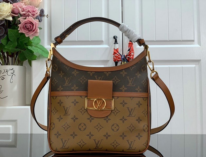 Louis Vuitton Hobo Dauphine MM M45195