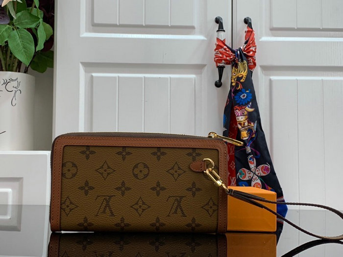 Louis Vuitton Monogram Canvas Clutch Bag M69162