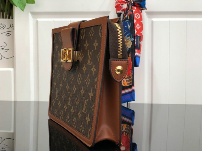 Louis Vuitton Monogram Canvas Dauphine Clutch M441781