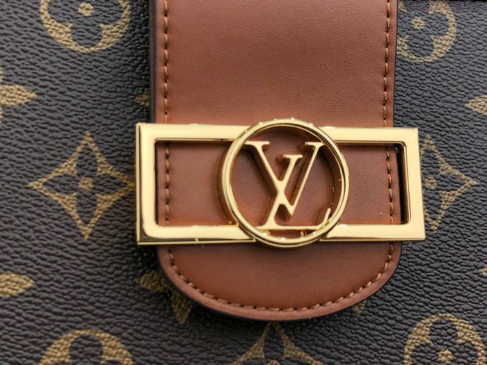 Louis Vuitton Monogram Canvas Dauphine Clutch M441781