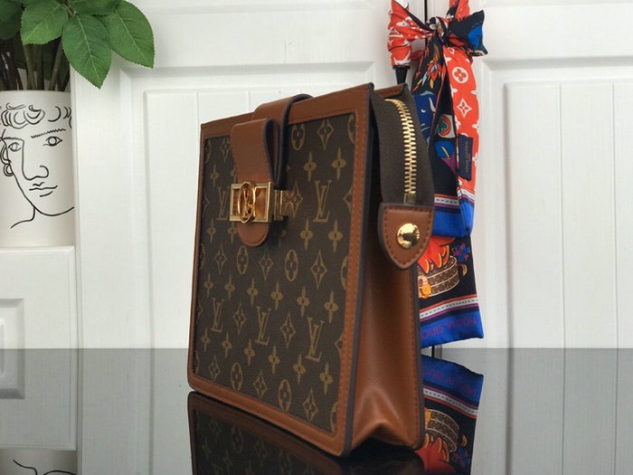 Louis Vuitton Monogram Canvas Dauphine Clutch M441782