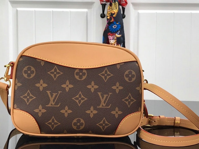 Louis Vuitton Monogram Canvas Nicolas Ghesquiere M45528