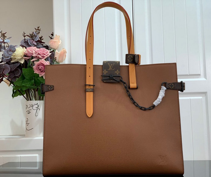 Louis Vuitton Taiga Leather Onthego Brown M30725